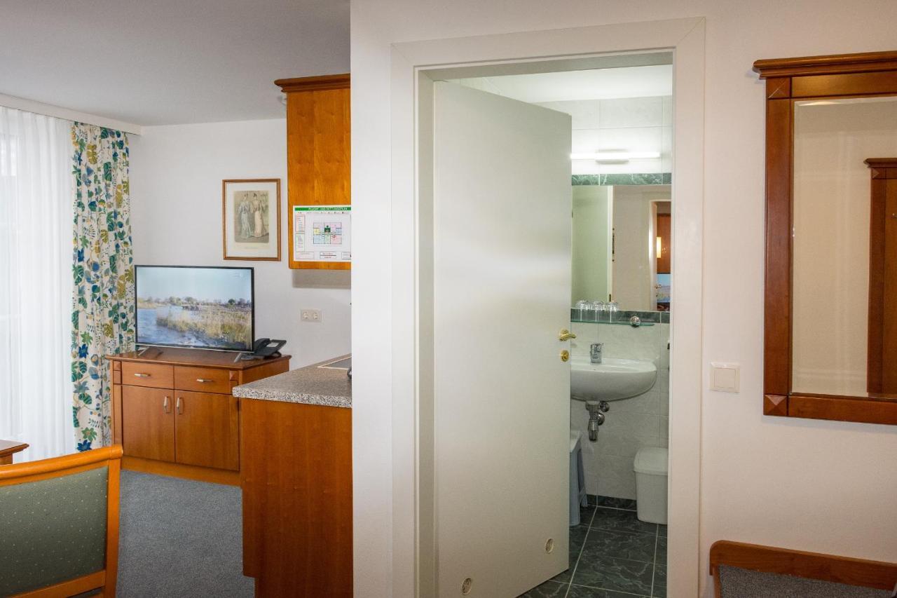 Landhotel Post Ebensee Am Traunsee ***S Bagian luar foto